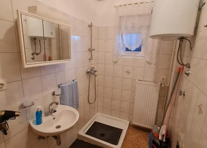 Ivan Appartamento Sukošan